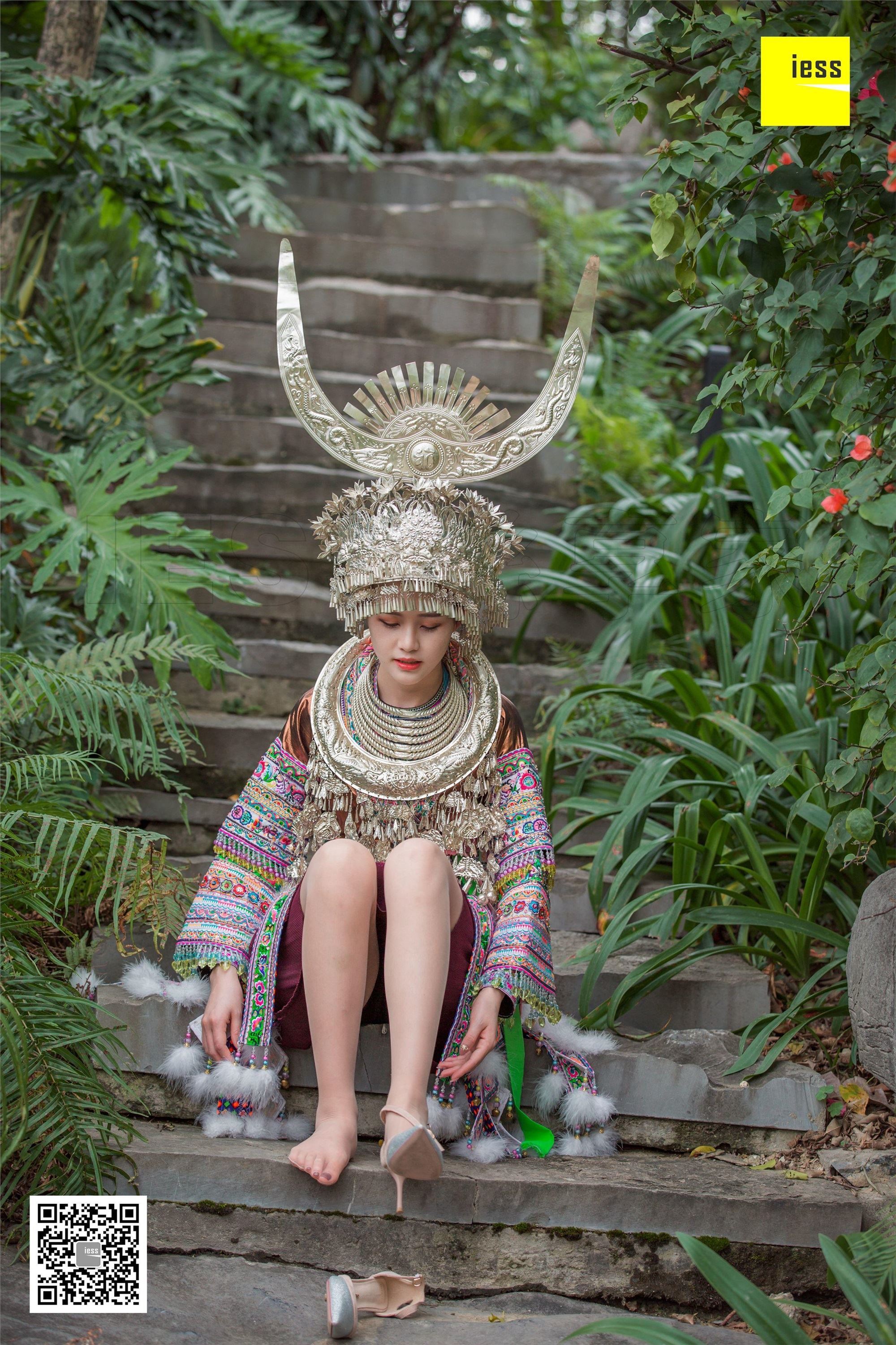 IESS异思趣向 2018.12.04《魔鬼周三》特刊45期：九妹- 穿丝袜的苗族九妹